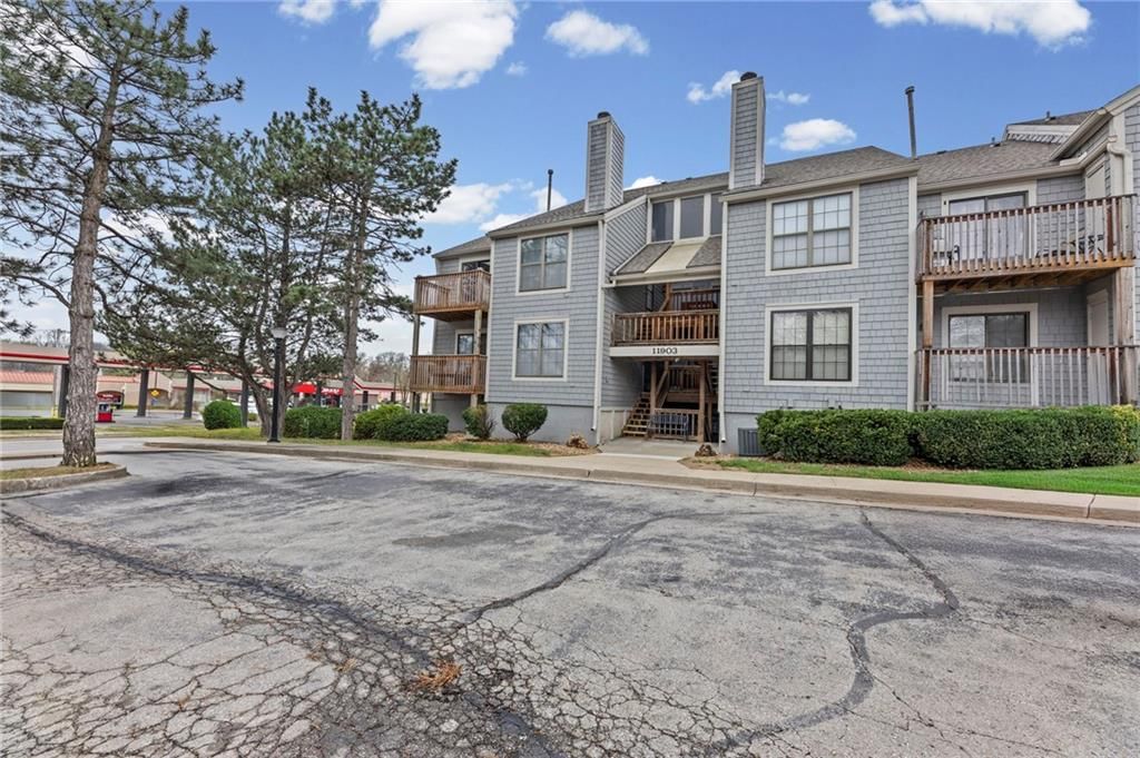11903 W 58th   Unit H Place — photo 25