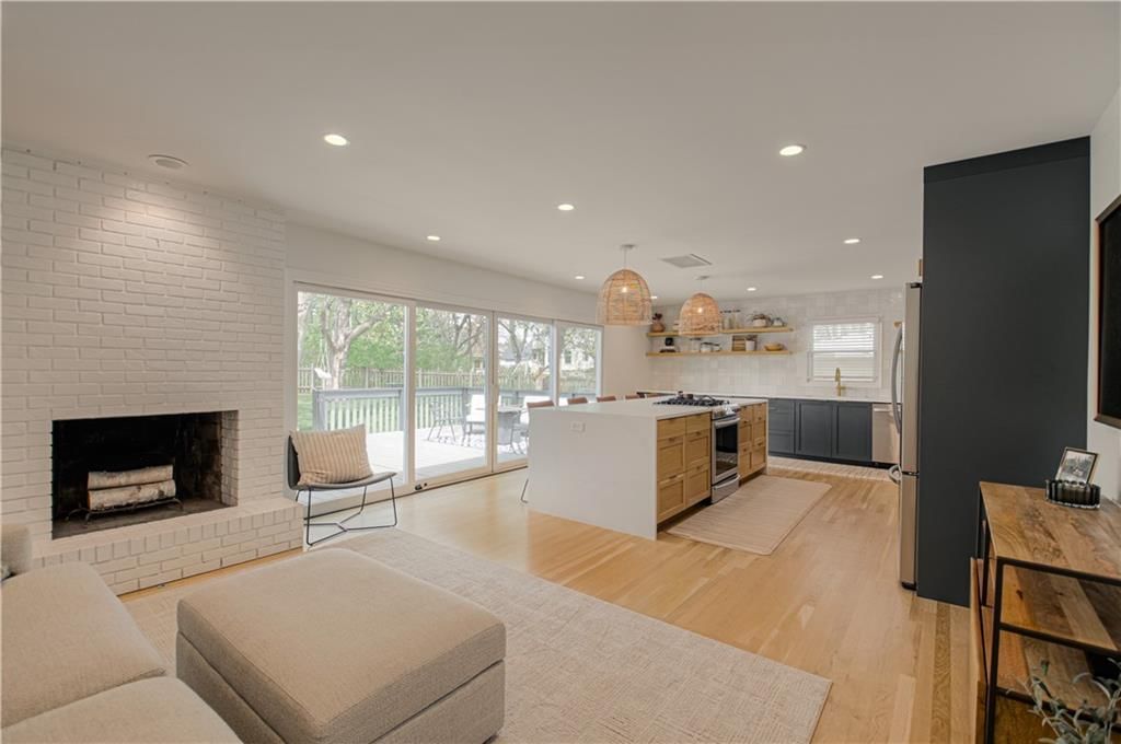7626 canterbury Drive — photo 10