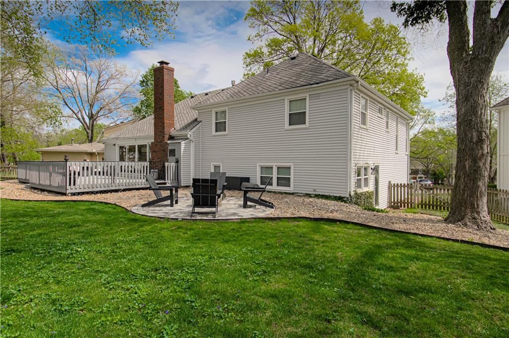 7626 canterbury Drive — photo 35