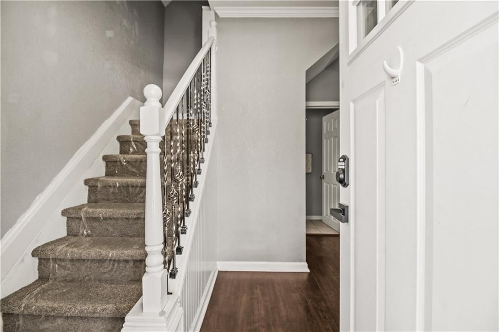 753 Simpson Avenue — photo 6