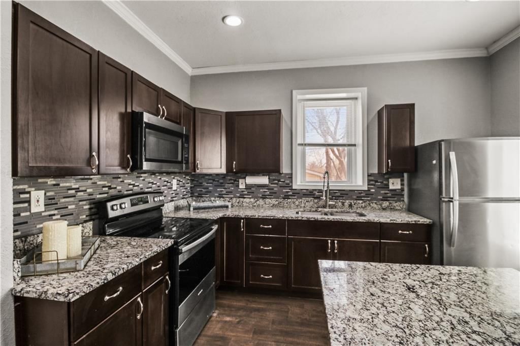 753 Simpson Avenue — photo 14