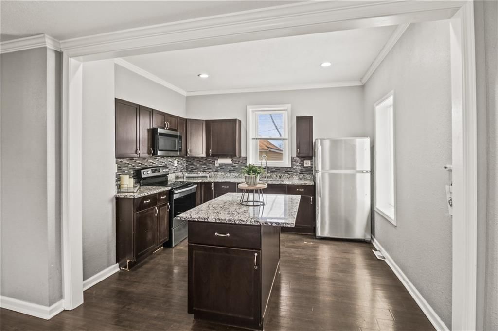 753 Simpson Avenue — photo 15