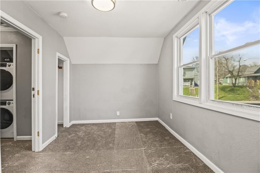753 Simpson Avenue — photo 24