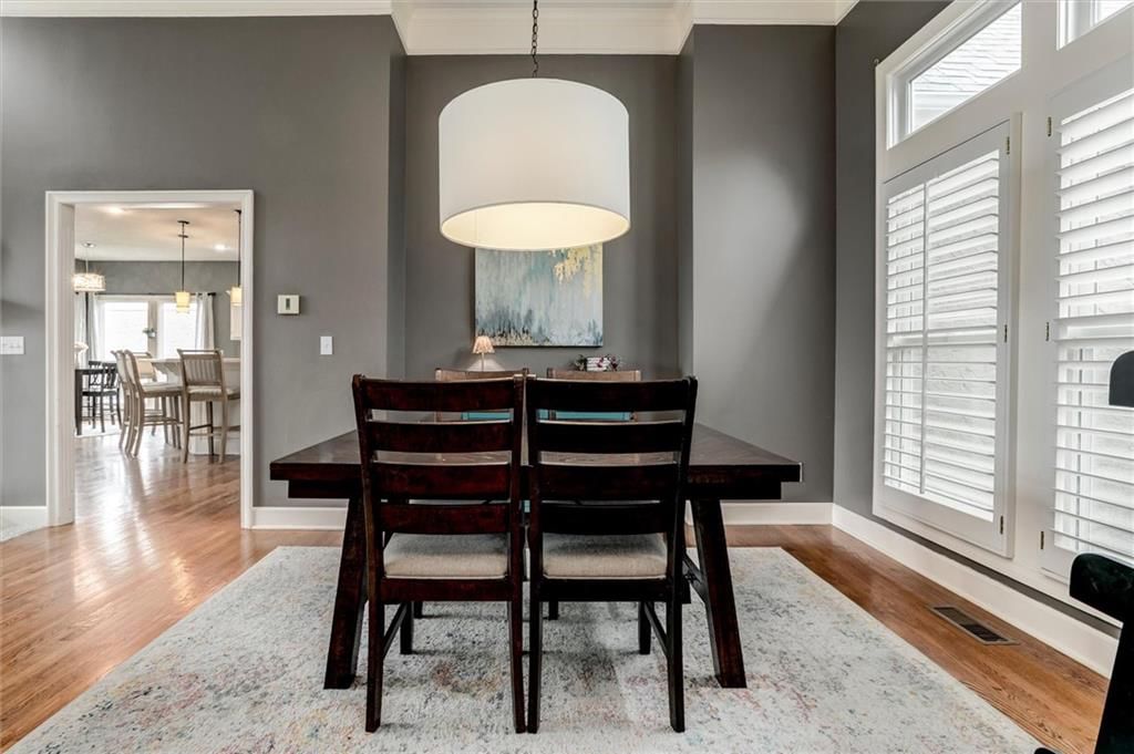 700 SW Winterstar Drive — photo 2