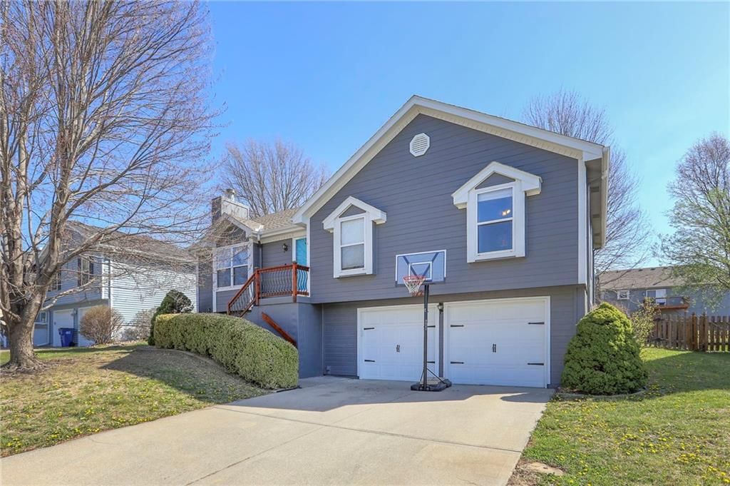 1229 Applewood Street — photo 2