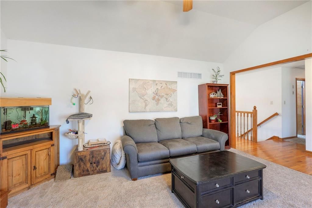 1229 Applewood Street — photo 4