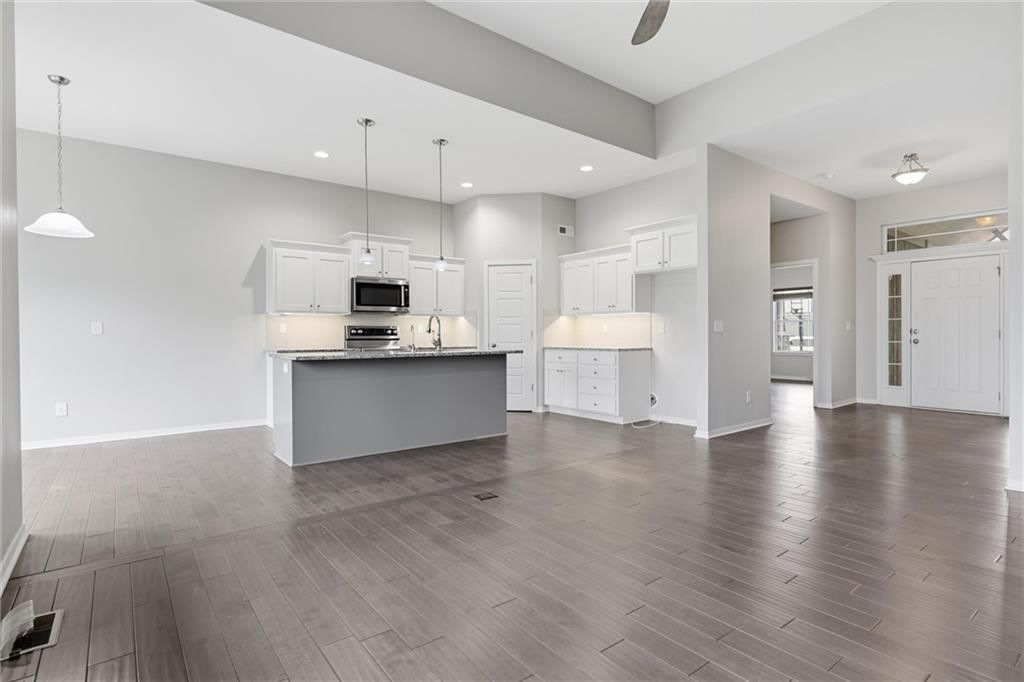 1060 N Sumac Street — photo 9