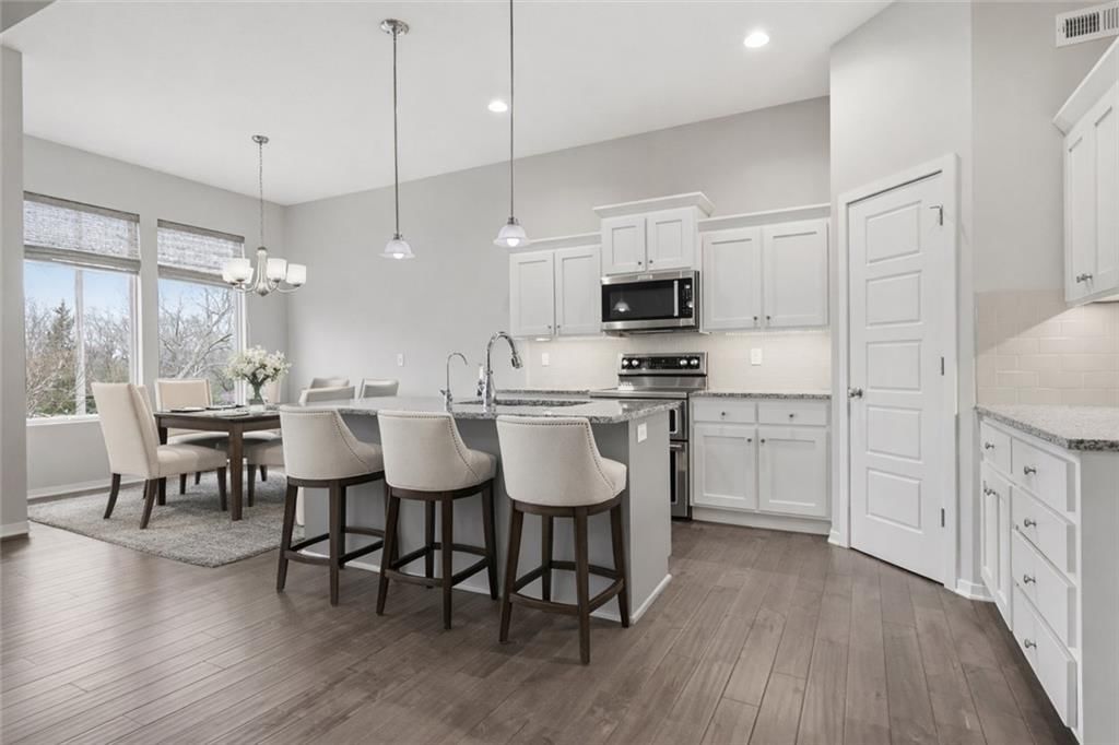 1060 N Sumac Street — photo 10