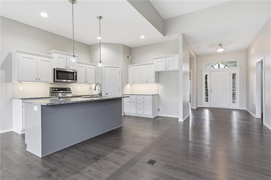 1060 N Sumac Street — photo 14