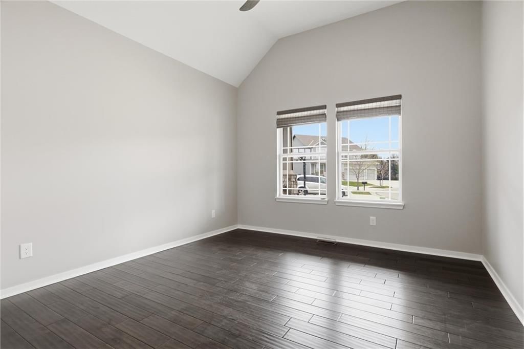 1060 N Sumac Street — photo 17