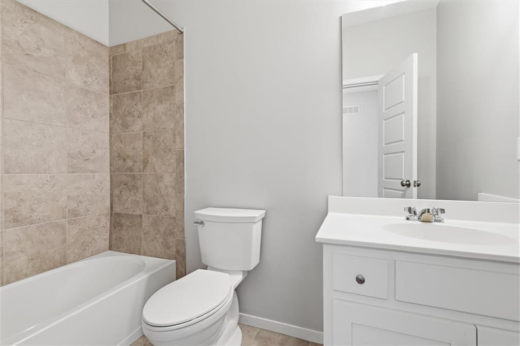 1060 N Sumac Street — photo 25