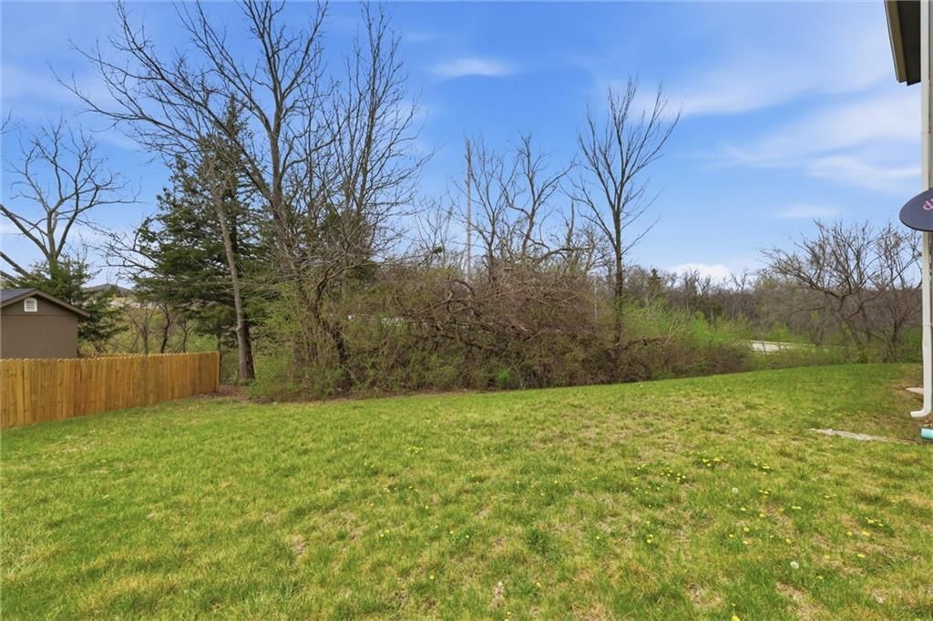1060 N Sumac Street — photo 31