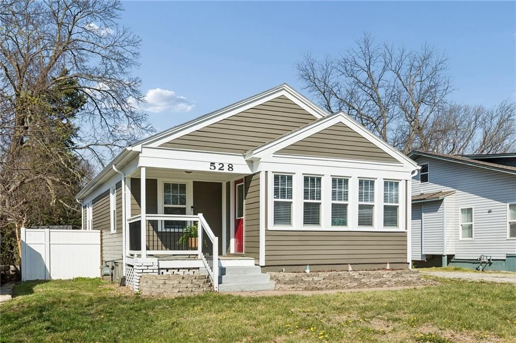 528 S Hardy Avenue — photo 2