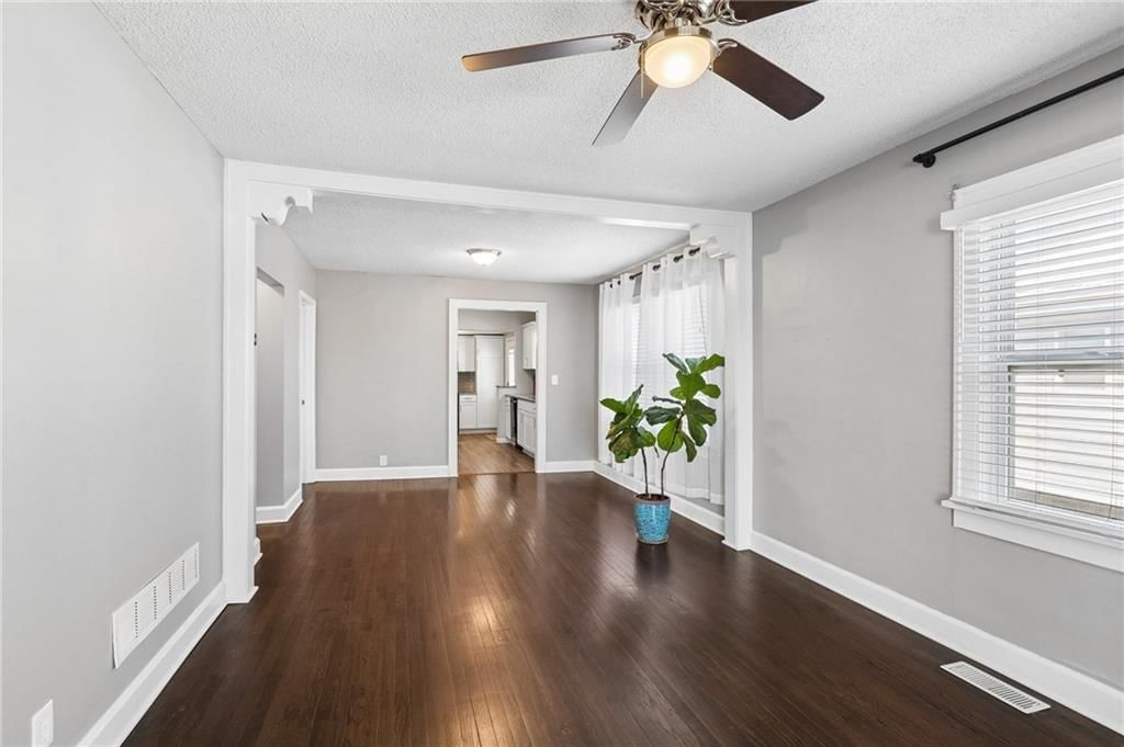 528 S Hardy Avenue — photo 9