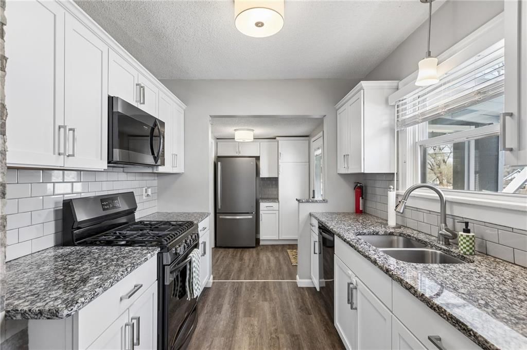 528 S Hardy Avenue — photo 10