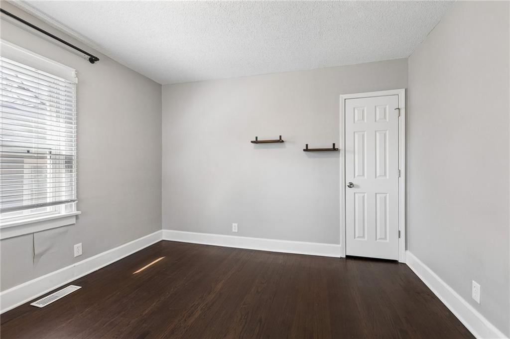528 S Hardy Avenue — photo 14