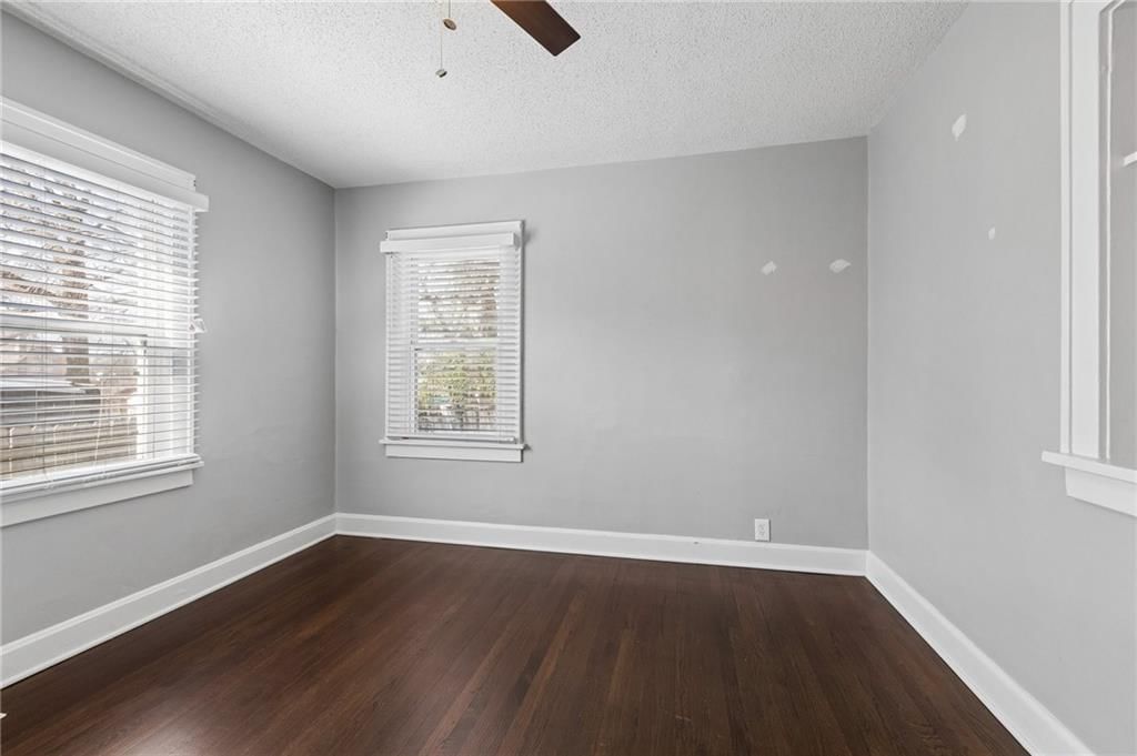 528 S Hardy Avenue — photo 16