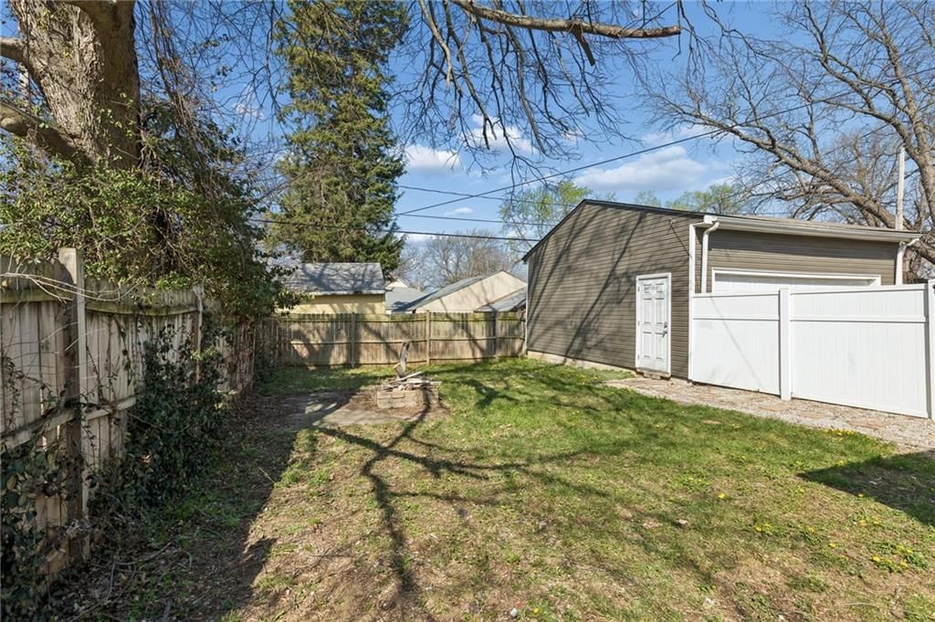 528 S Hardy Avenue — photo 31