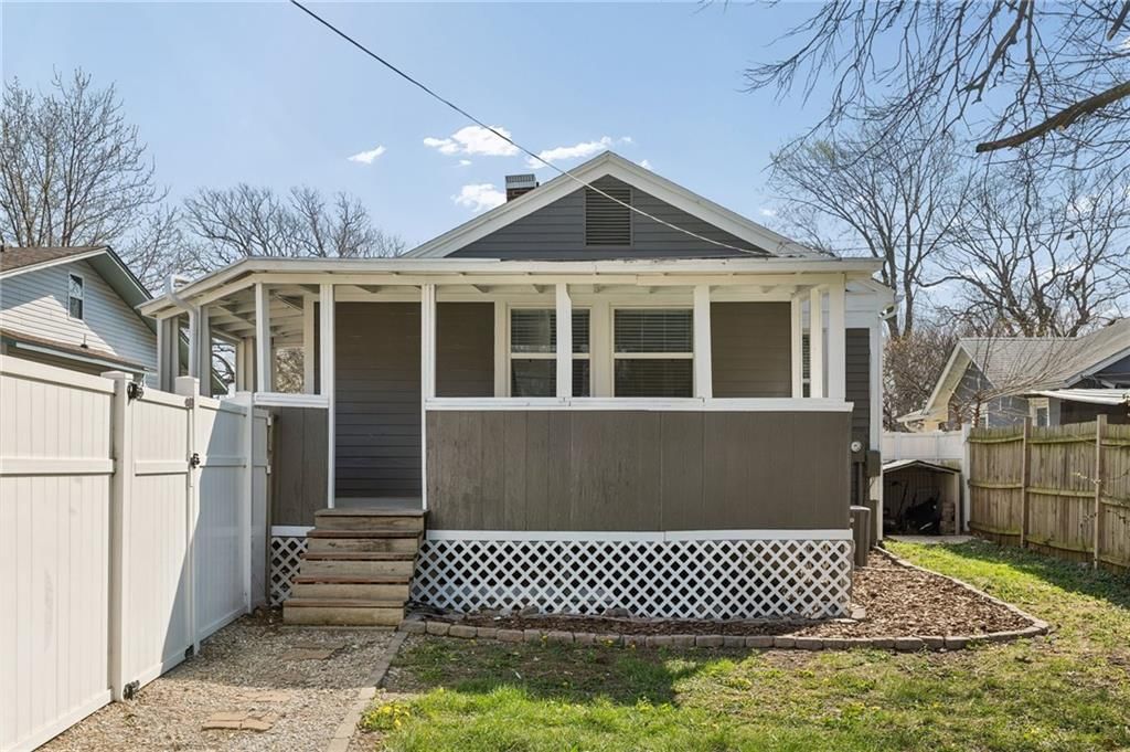 528 S Hardy Avenue — photo 34