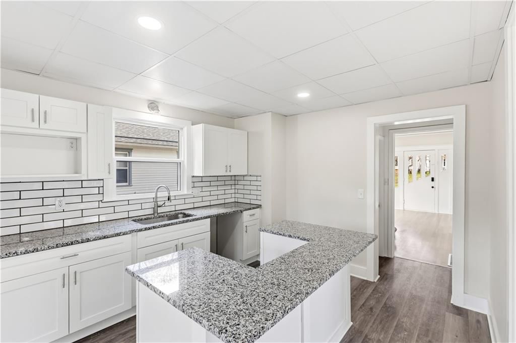 1707 Franklin Avenue — photo 11