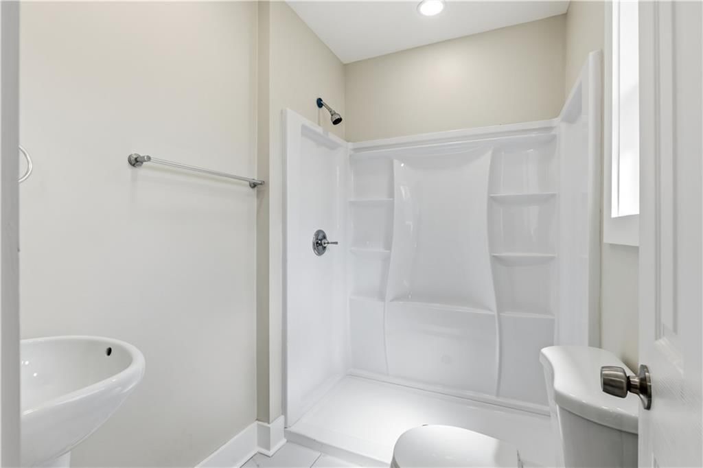 1707 Franklin Avenue — photo 16
