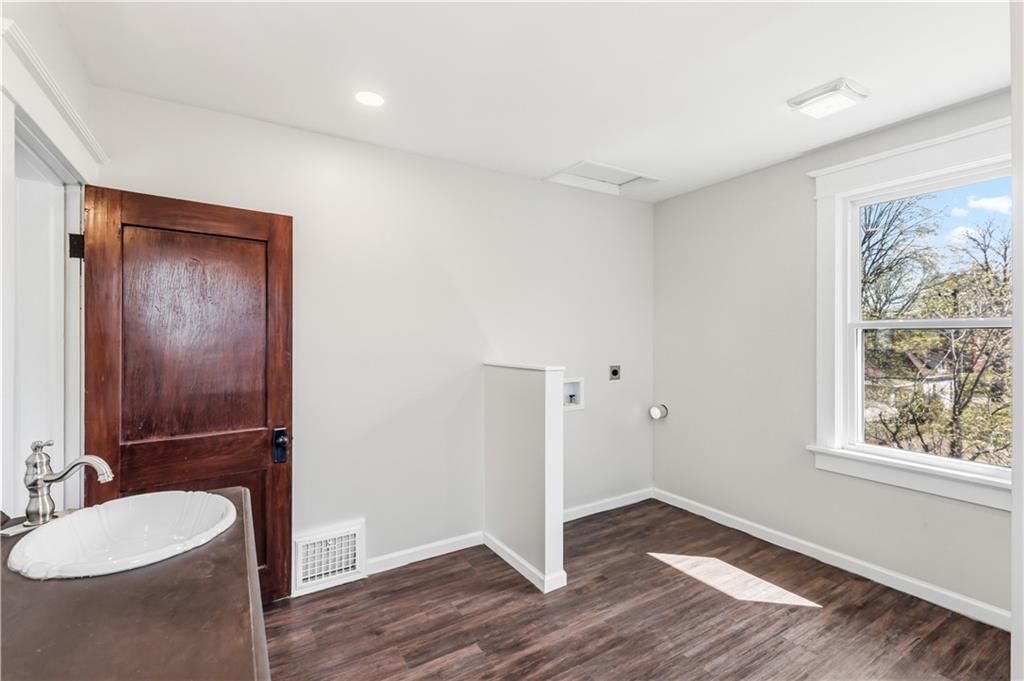1707 Franklin Avenue — photo 25