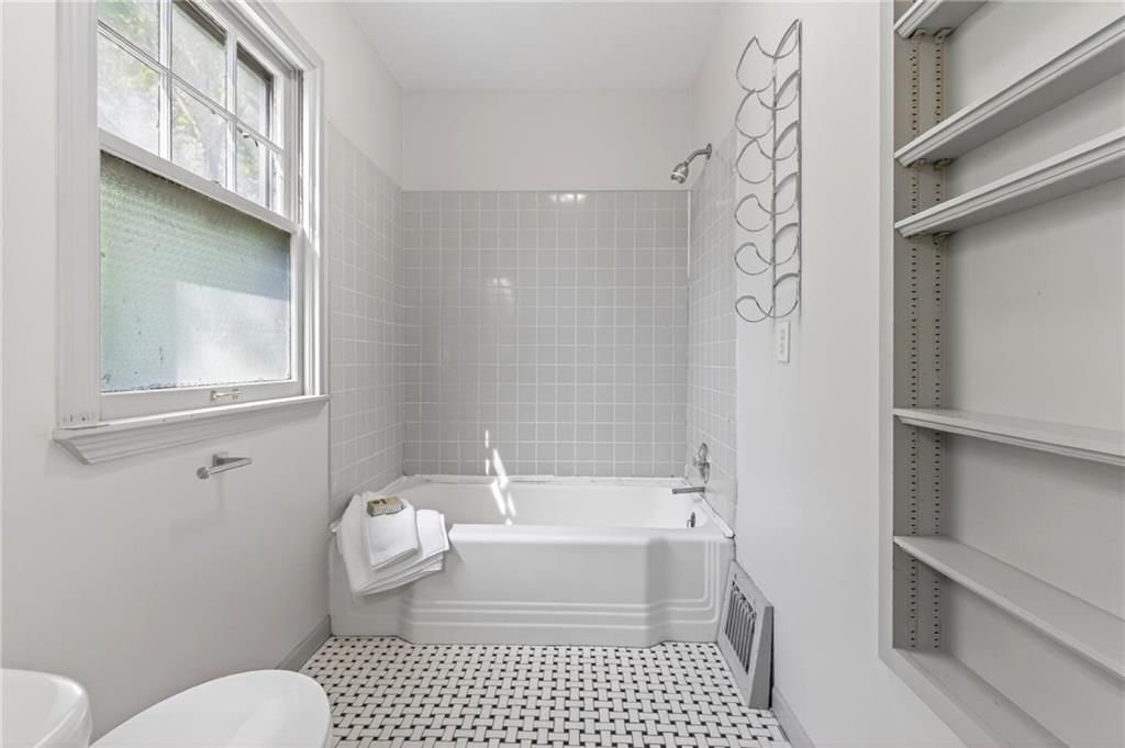 3634 N College Avenue — photo 18