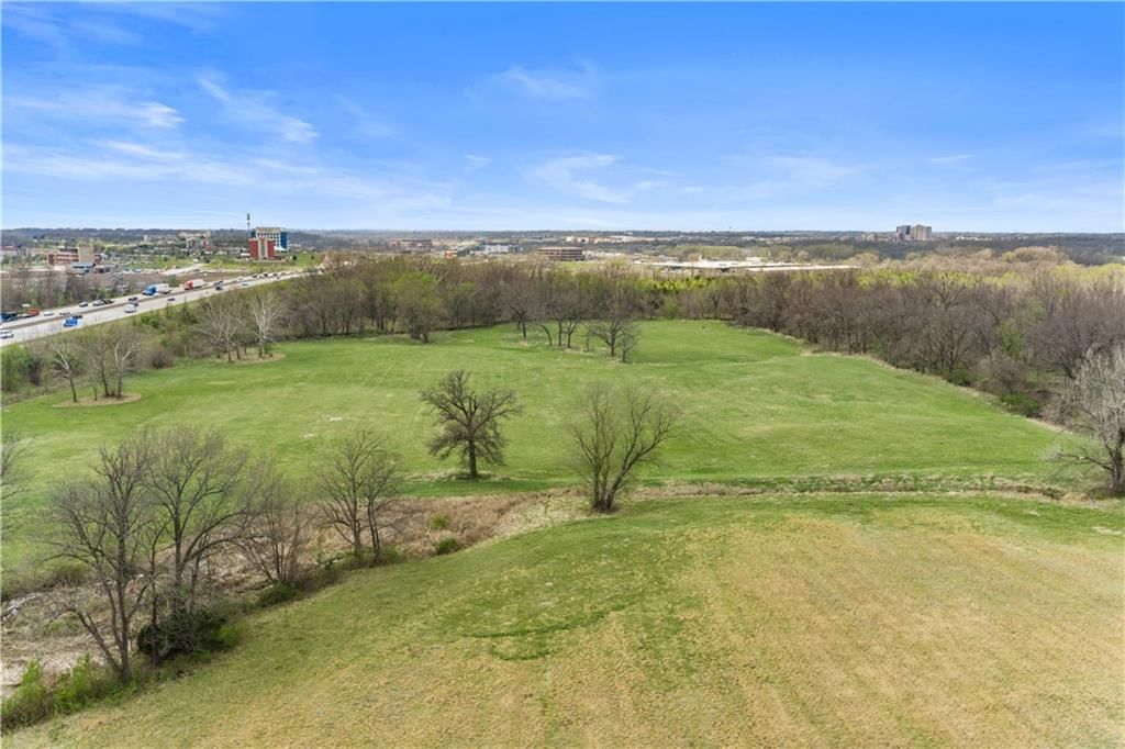 22400 N Frontage Road — photo 3