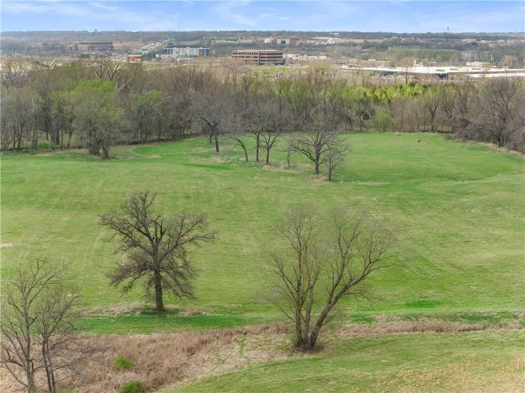 22400 N Frontage Road — photo 4