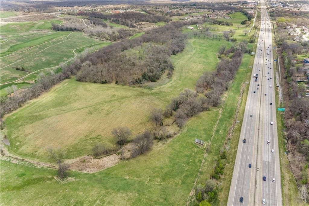 22400 N Frontage Road — photo 15