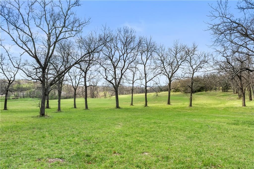 22400 N Frontage Road — photo 35