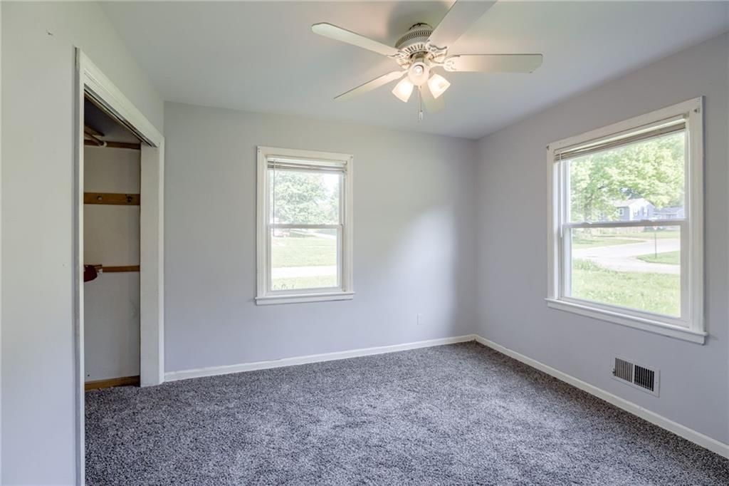 11003 E 60th Terrace — photo 16