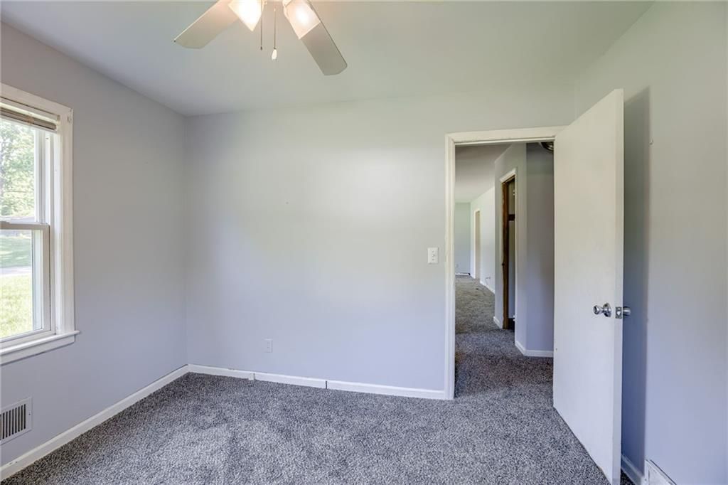 11003 E 60th Terrace — photo 17