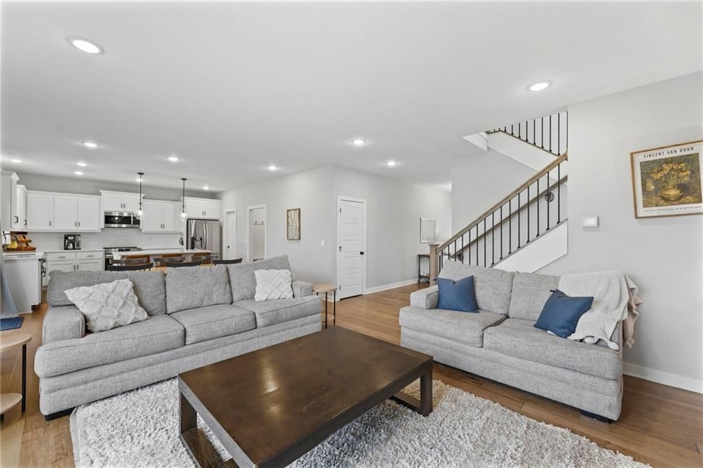 18910 Ocheltree Street — photo 12