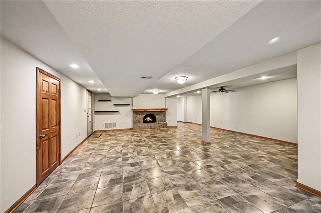 6409 Clinton County Line Road — photo 20