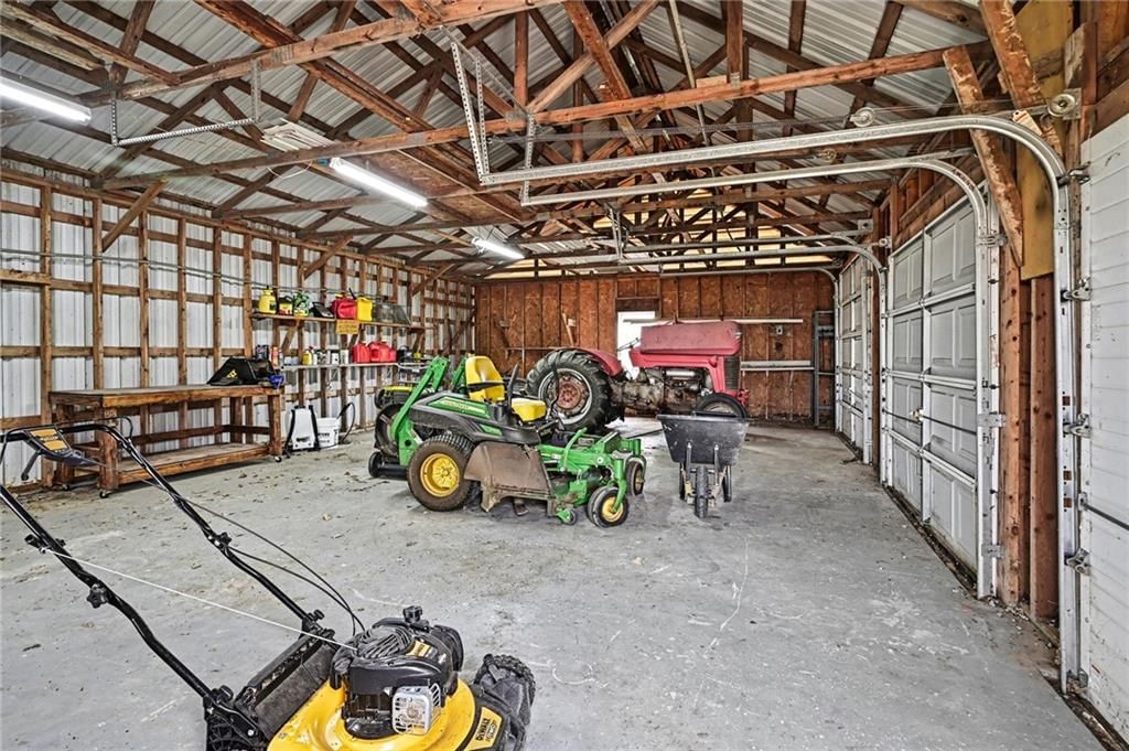 6409 Clinton County Line Road — photo 31