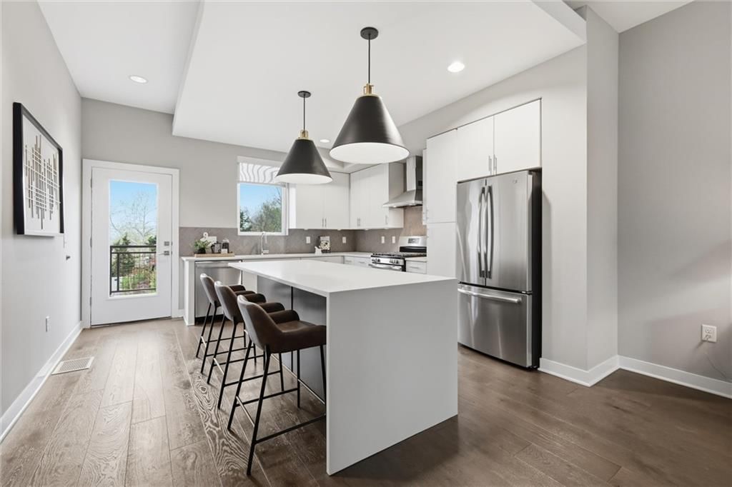 1722 Madison Avenue — photo 10