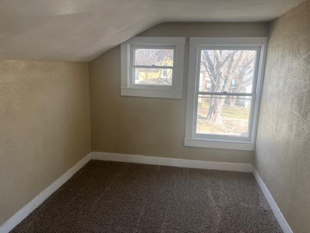325 Brown Avenue — photo 8