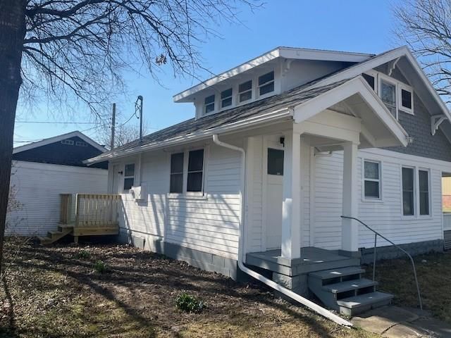 325 Brown Avenue — photo 14