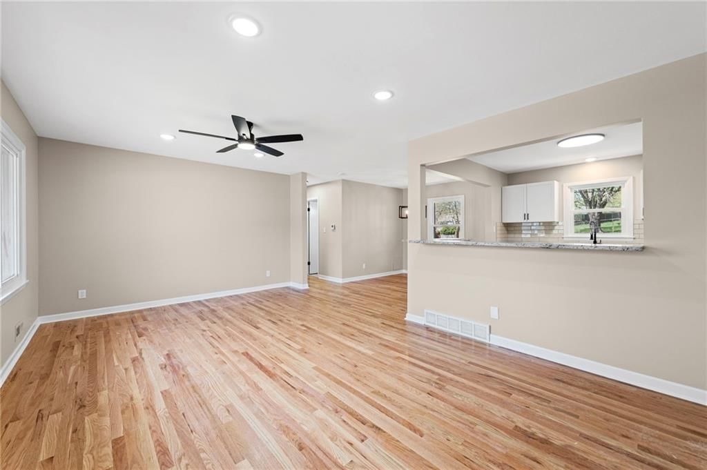 6408 N Central Street — photo 5