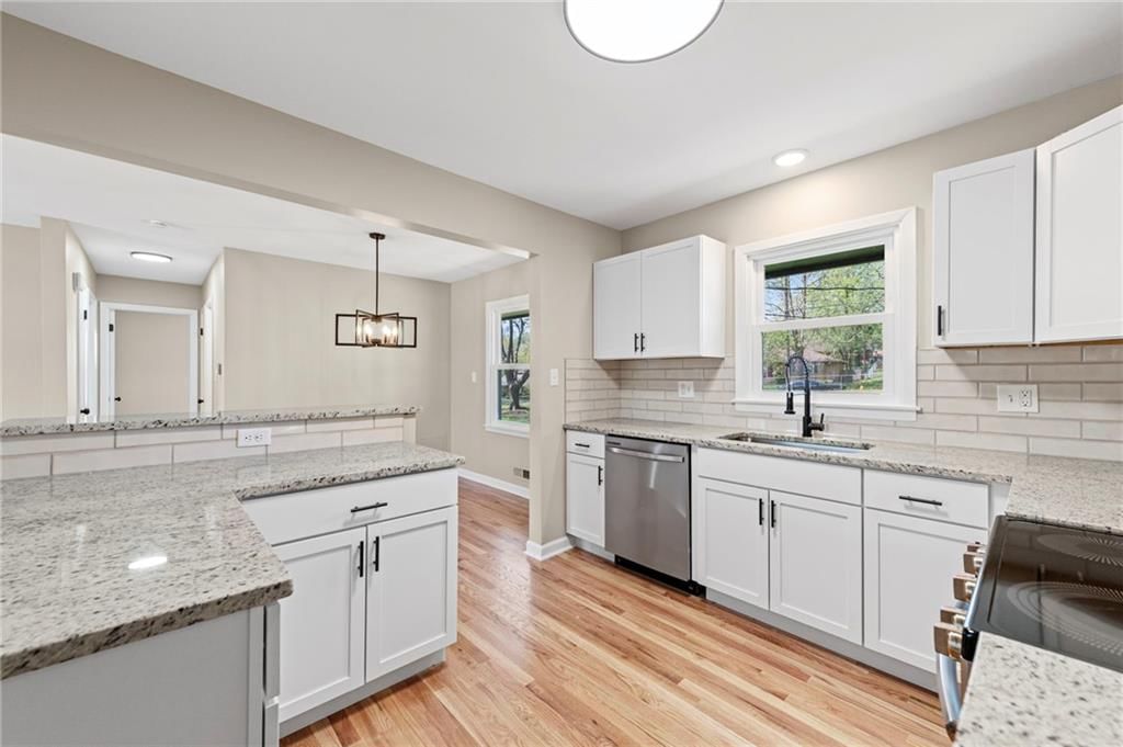 6408 N Central Street — photo 10