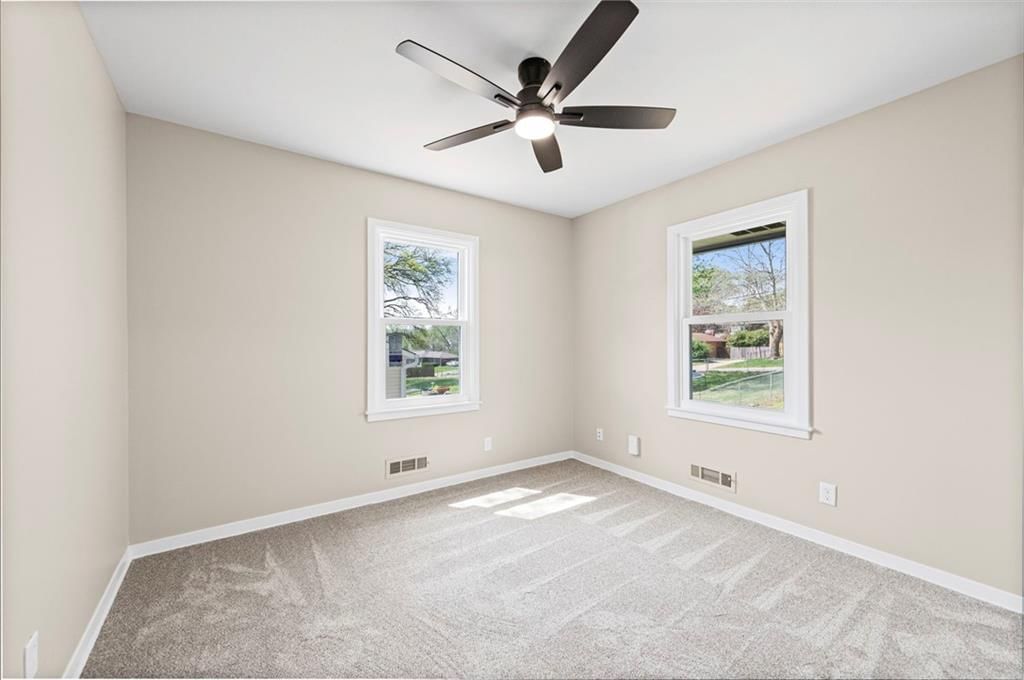 6408 N Central Street — photo 14