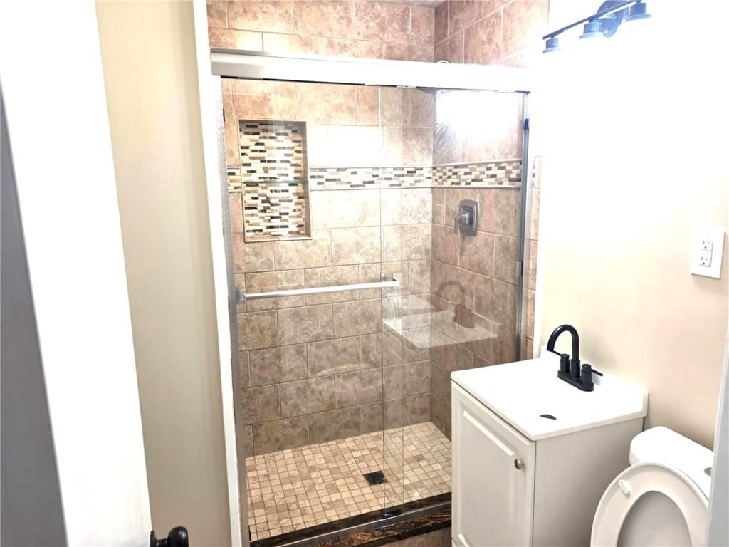 6408 N Central Street — photo 18