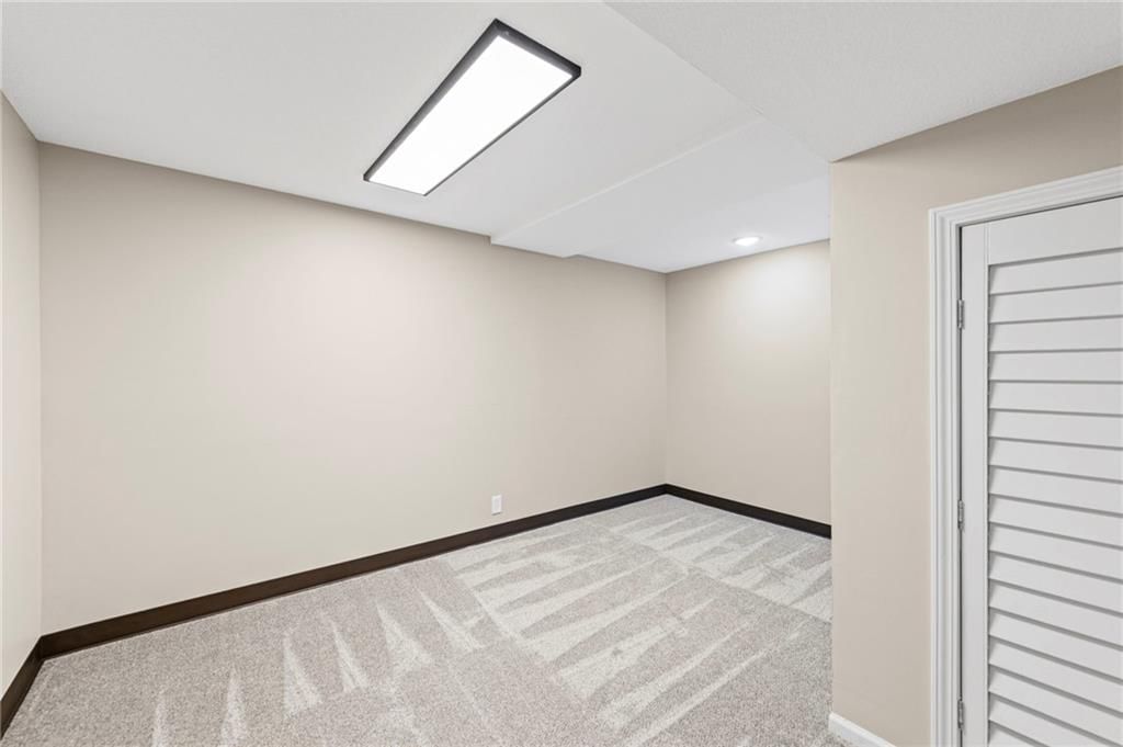6408 N Central Street — photo 29