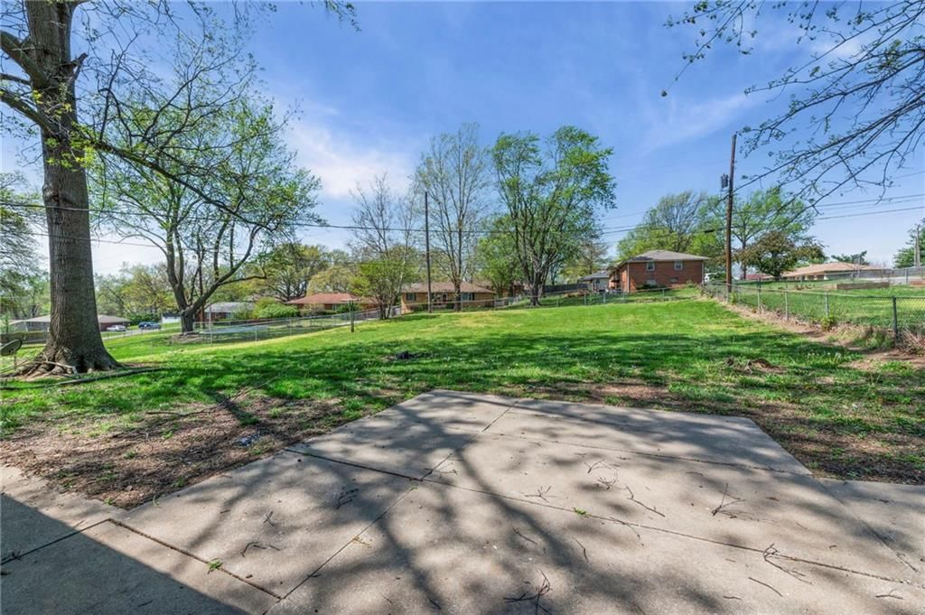 6408 N Central Street — photo 32