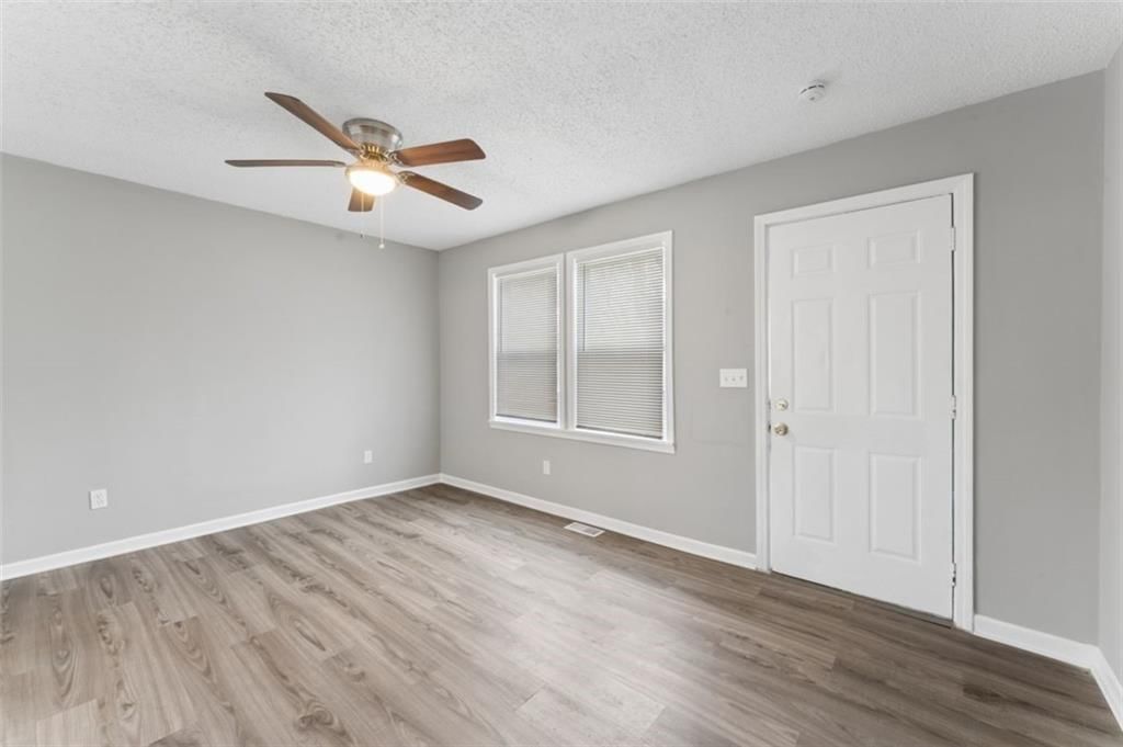 2200 S Hall Road — photo 7