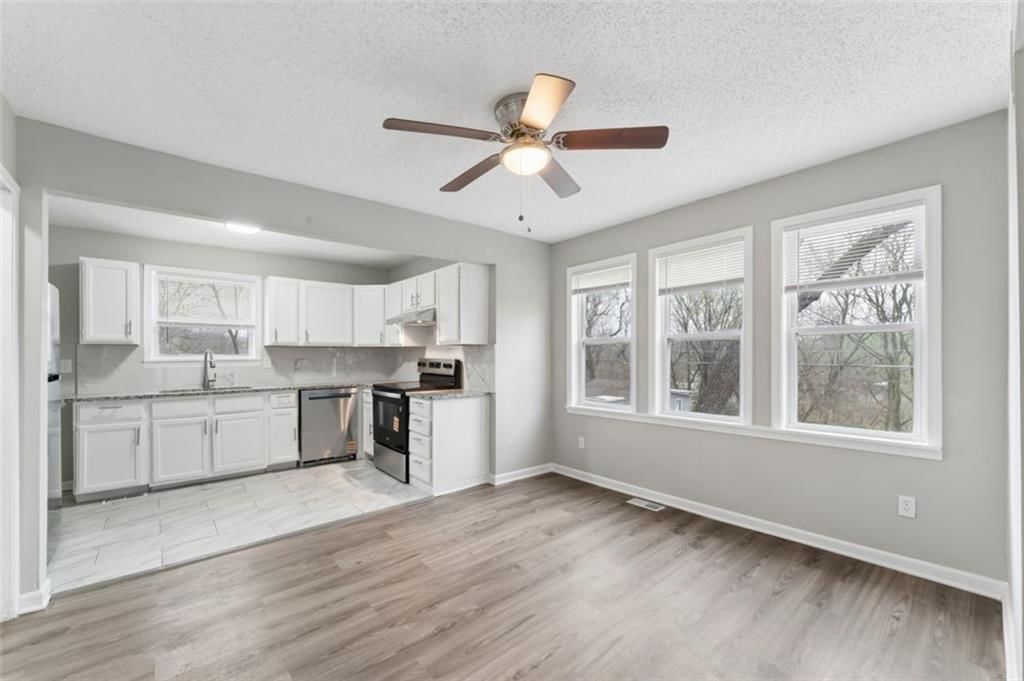 2200 S Hall Road — photo 11