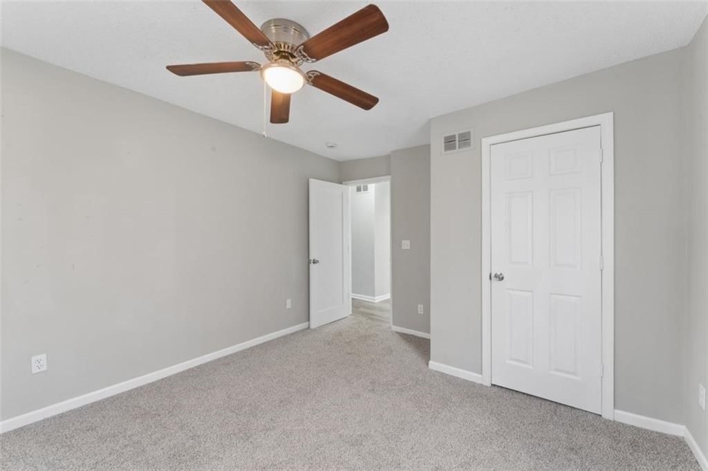 2200 S Hall Road — photo 17