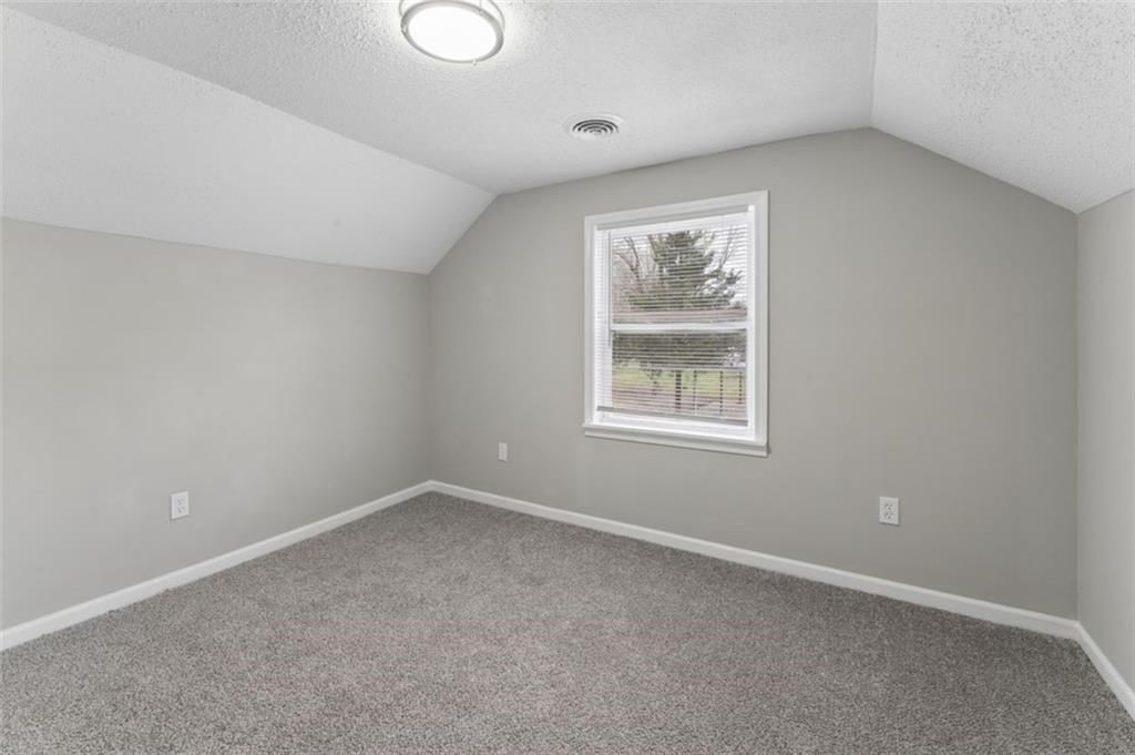 2200 S Hall Road — photo 25
