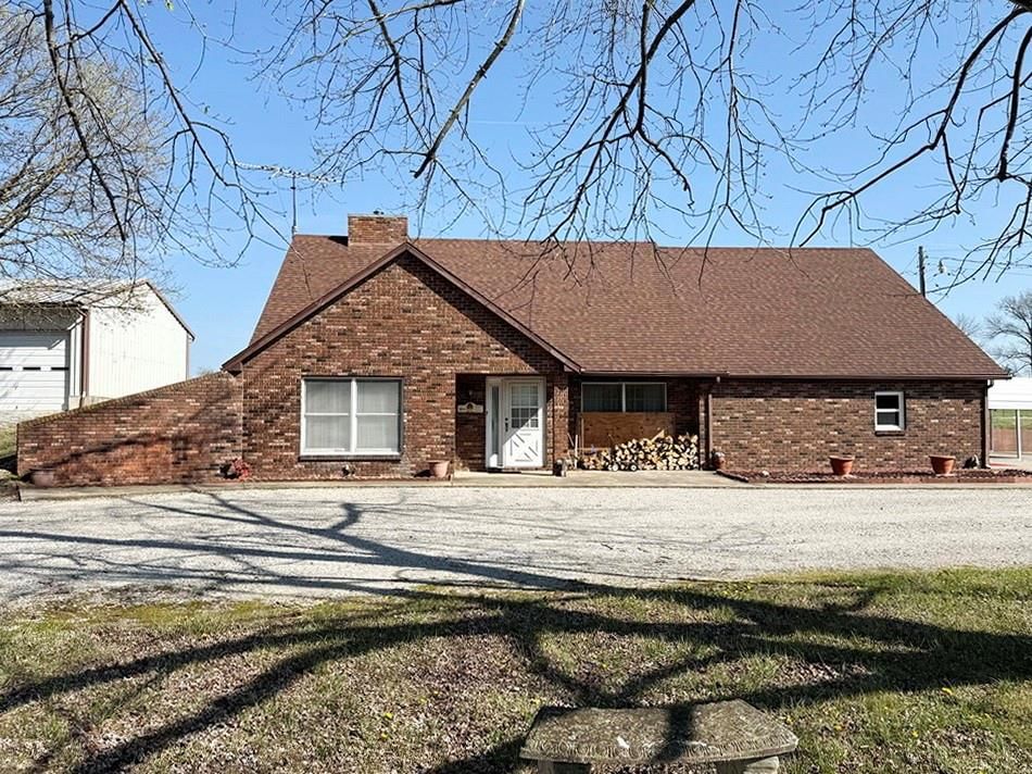 3705 E 150 Road — photo 3
